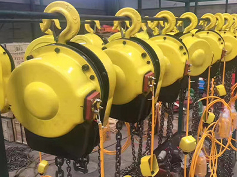 Crane operation precautions