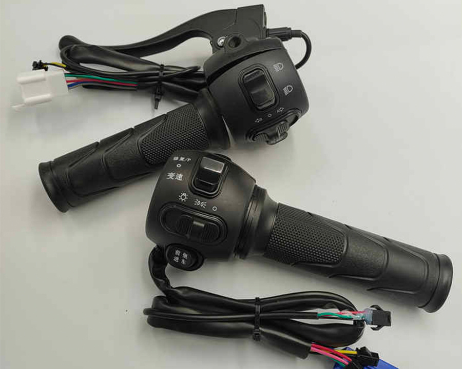 Electric Bicycle Original Accessories Left and Right Turn Handle Acceleration Accelerator Combination Switch Assembly