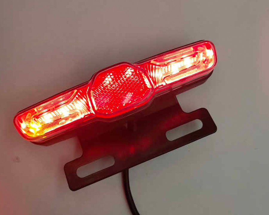 36v48v60v Universal Tail LIGHT+Braking SIGNAL+Turning+Running LAMP for Electric Scooter Bicycle Pedal MOTORBIKE Tricycle PART