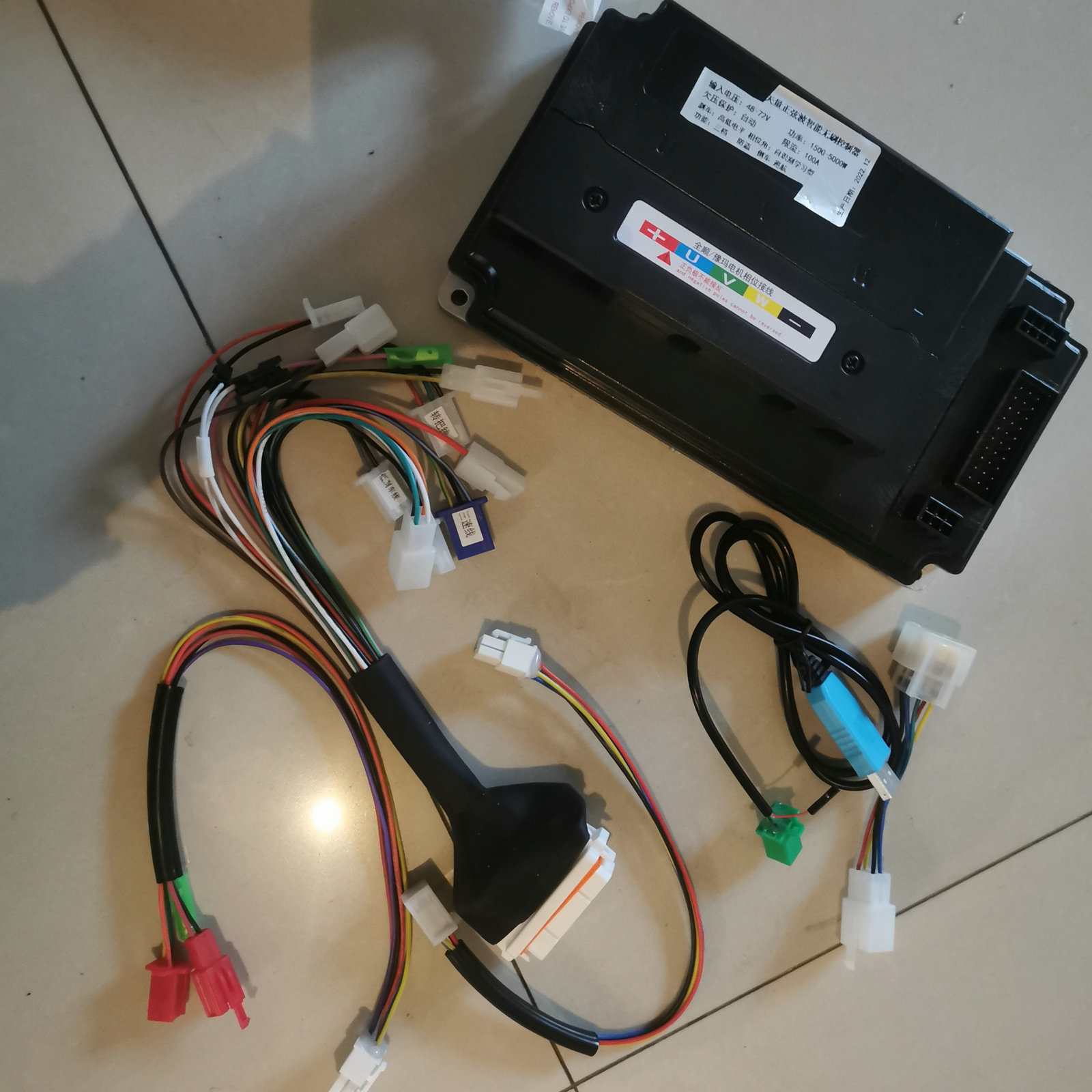 Electric Motorcycle Scooter MOTORBIKE FITTING Intelligent Vector Sine Wave Motor Controller EM80S 60A80A100A Enhanced Version