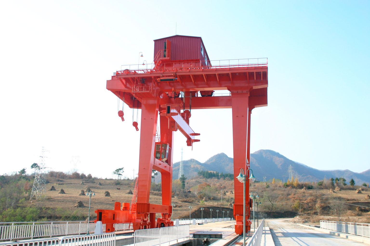 啟閉機