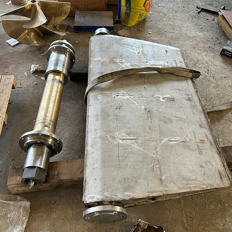 Rudder rod and rudder blade