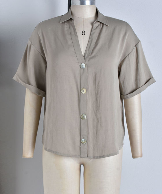 Women's Blouses