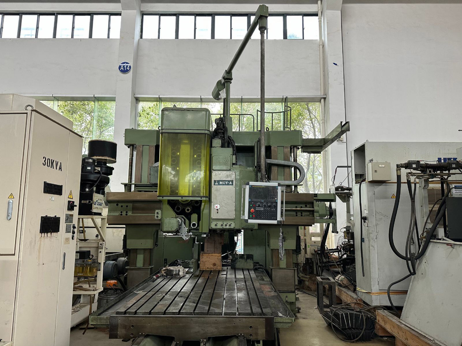 Gantry machining center