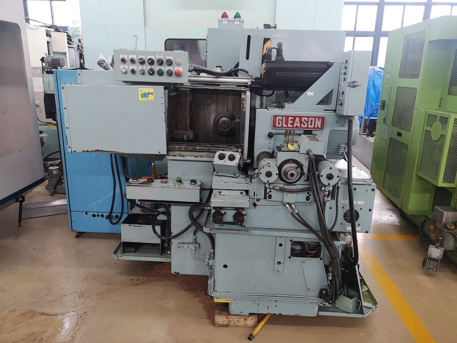 Arc-toothed honing machine