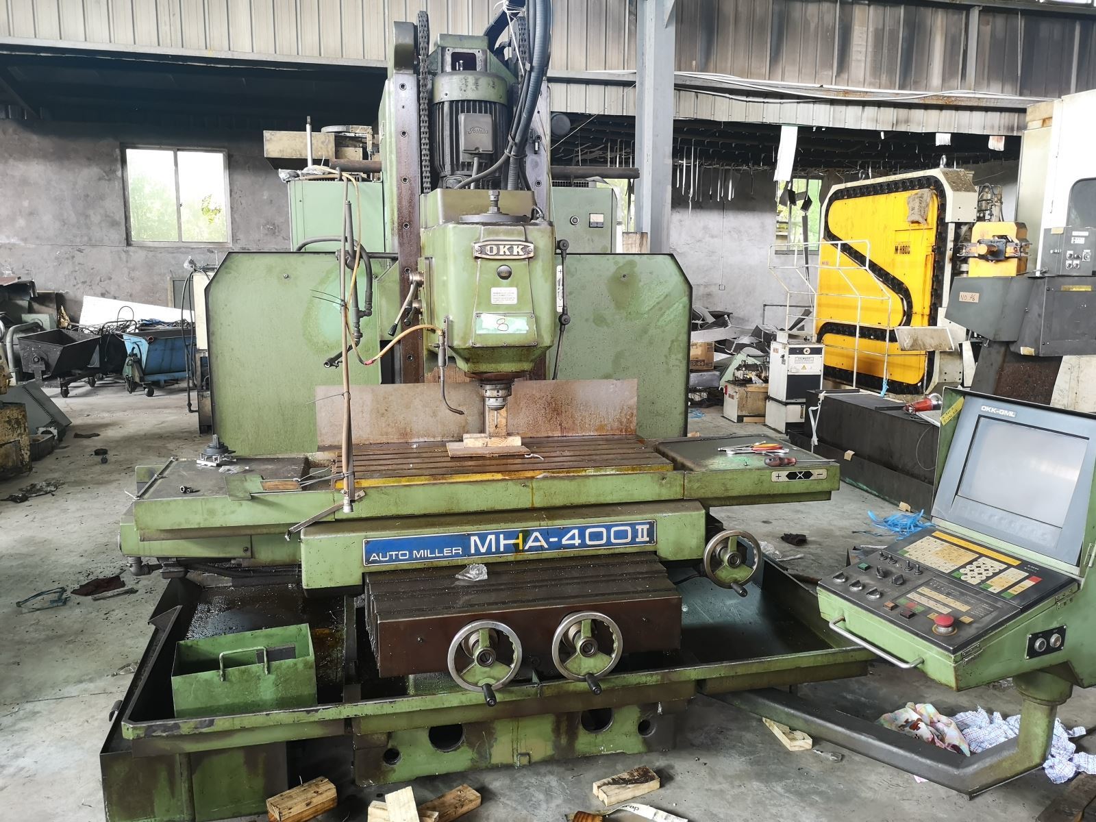 CNC milling machines~2 units