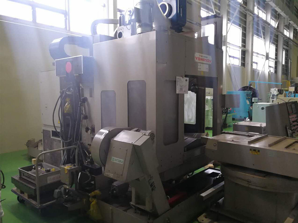 Vertical Machining Center