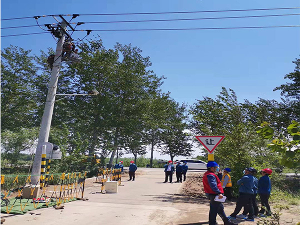 更換高壓真空斷路器