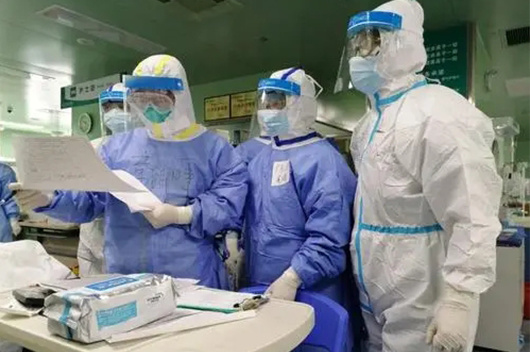 How should medical staff do personal protection during the epidemic?