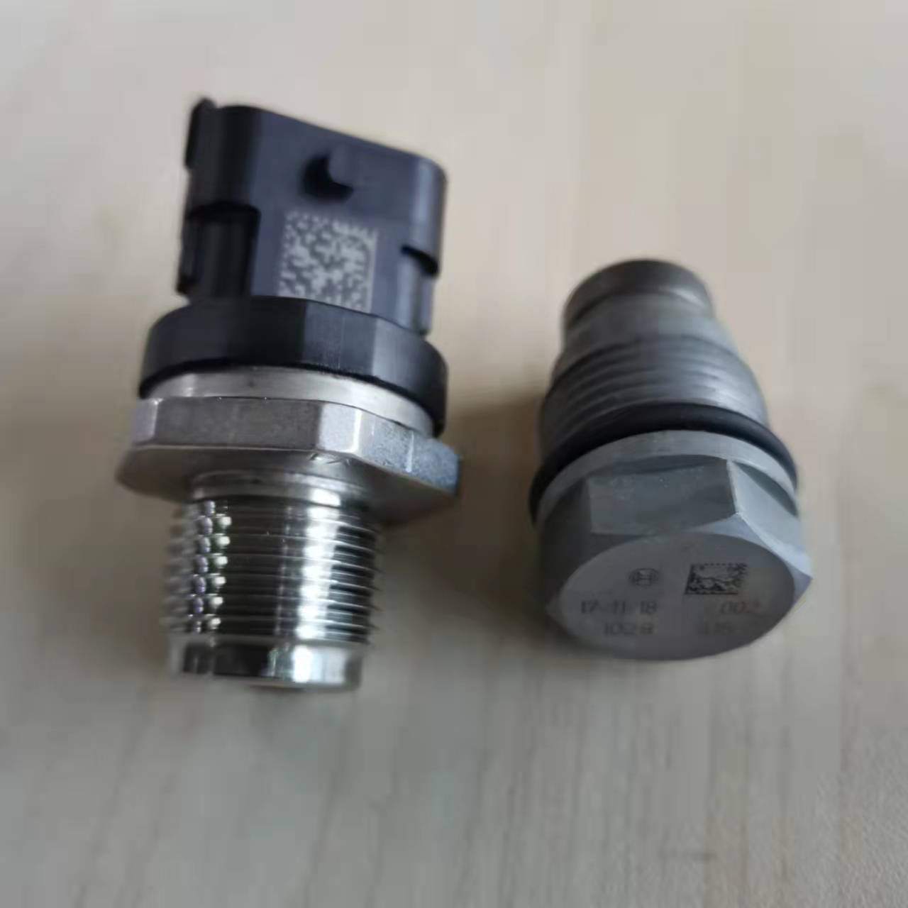 04216218 减压阀 道依茨发动机配件 摊铺机配件 铣刨机配件 压路机配件 11096120486 H17601 04216218 04213470