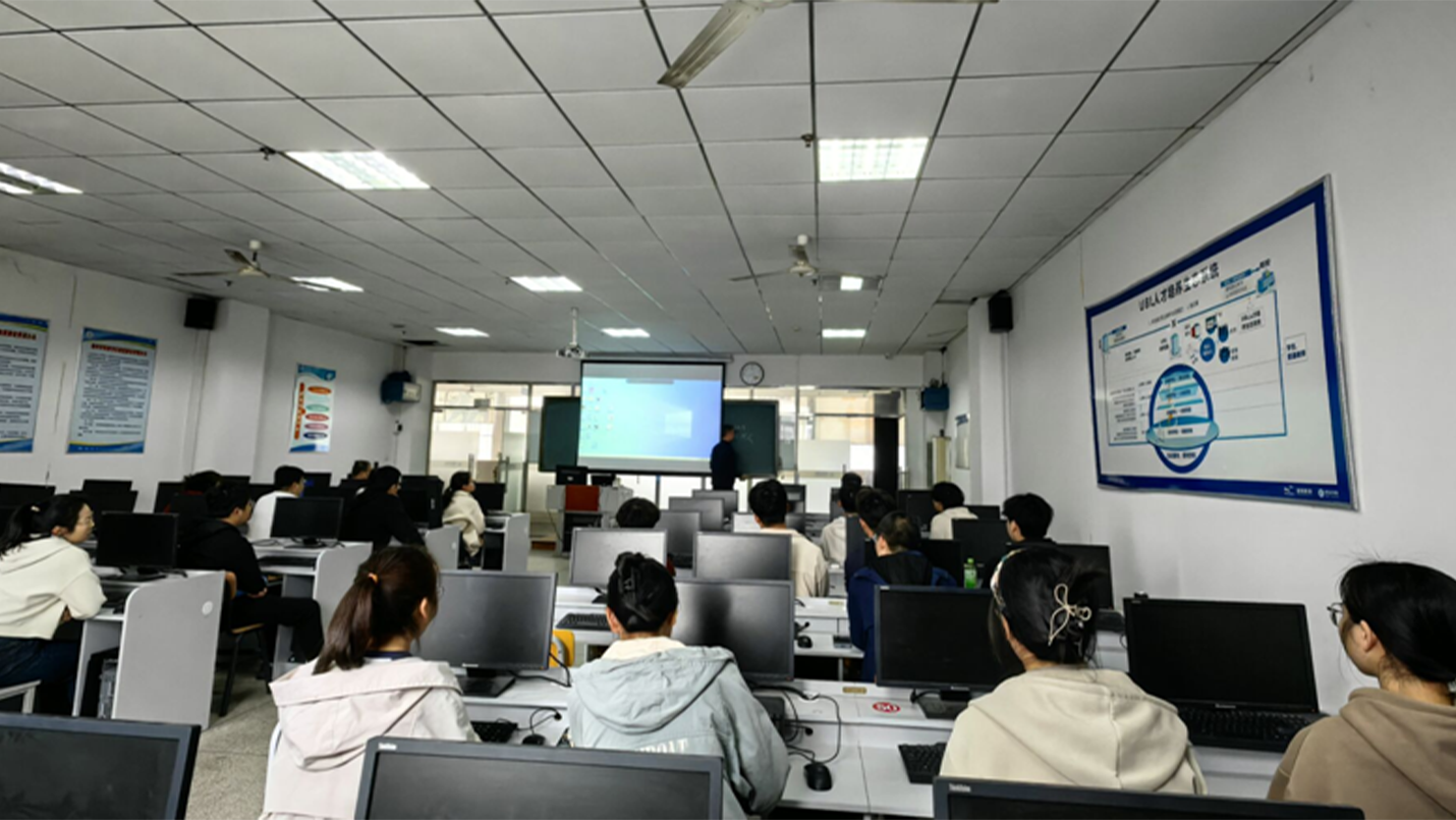 湖北楚光三维传感技术优秀校友莅临湖北师范大学，为通信学子揭秘FPGA与ARM开发