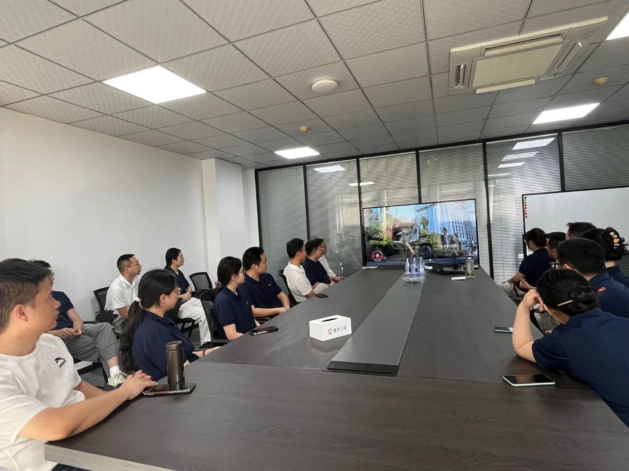 观阅兵盛典，感强军伟力：从“制造” 到 “智造” 的时代跨越