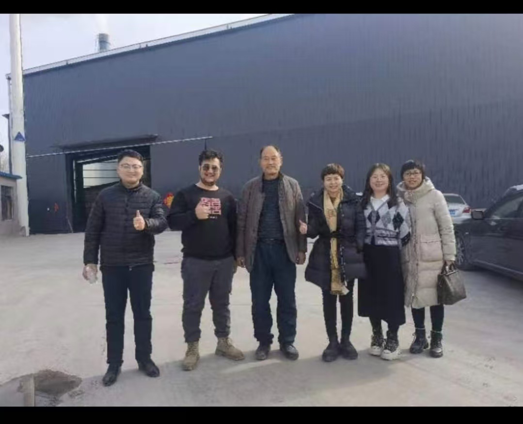 貿易公司帶客戶參觀我們業(yè)績