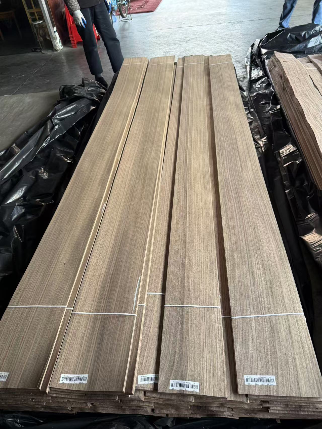 The Allure of Black Walnut Veneer Sheets: Elevate Your Interior Design