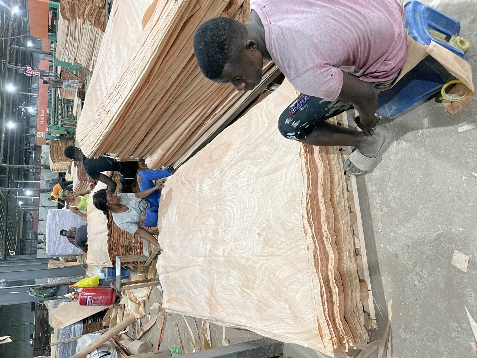 How 2mm Thin Wood Sheets Contribute to Sustainable Building Materials