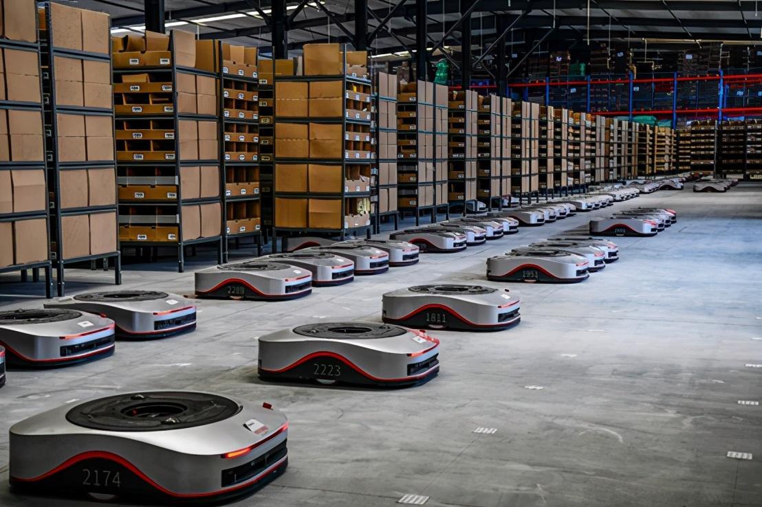 亿控TEC系列舵轮：驱动AGV分拣系统迈向毫米级精度的核心力量