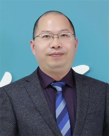 副會(huì)長(zhǎng)  何軍