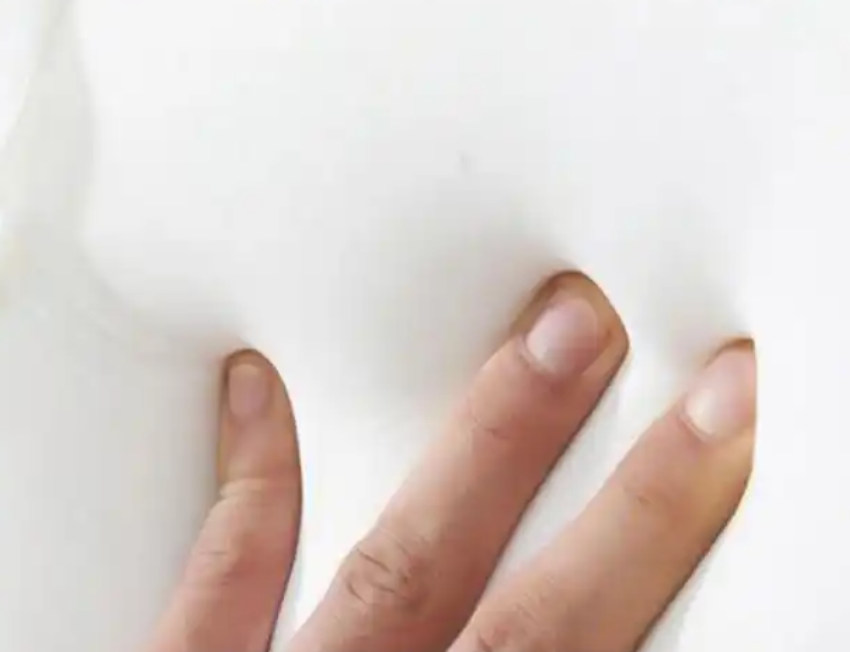 洗刷清洁海绵：如何延长凝胶海绵枕头的使用寿命
