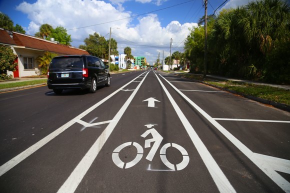 道路設(shè)施案例