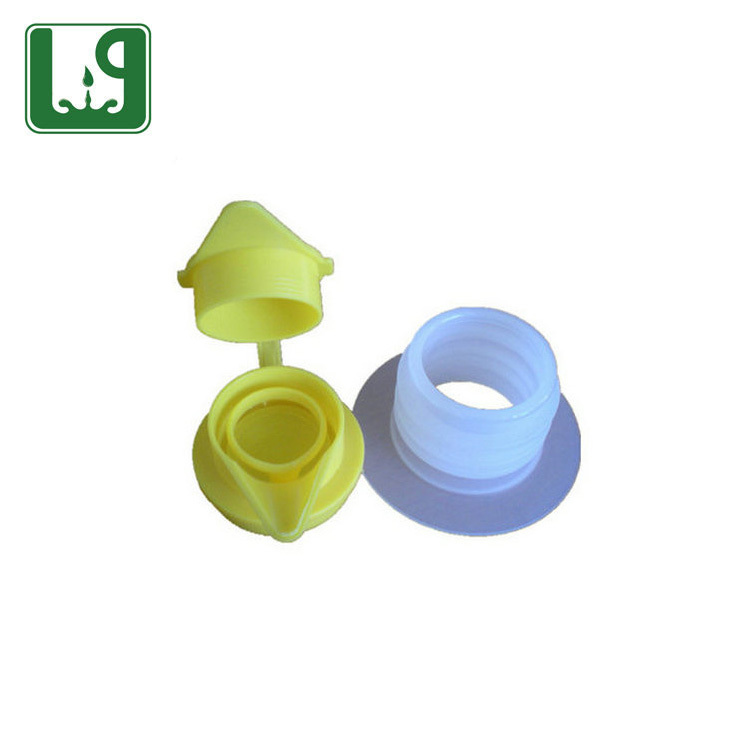 Yellow pouring PE valve for 20L soft oil bag