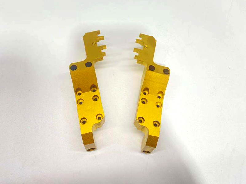 金メッキ製品