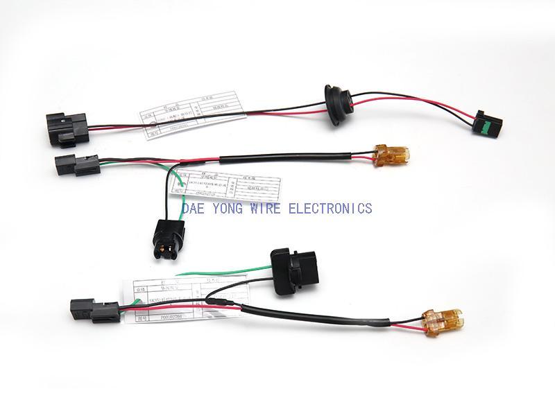 Rear light wiring harness assembly