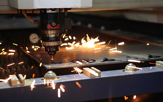 Advantages of laser welding, does laser radiate