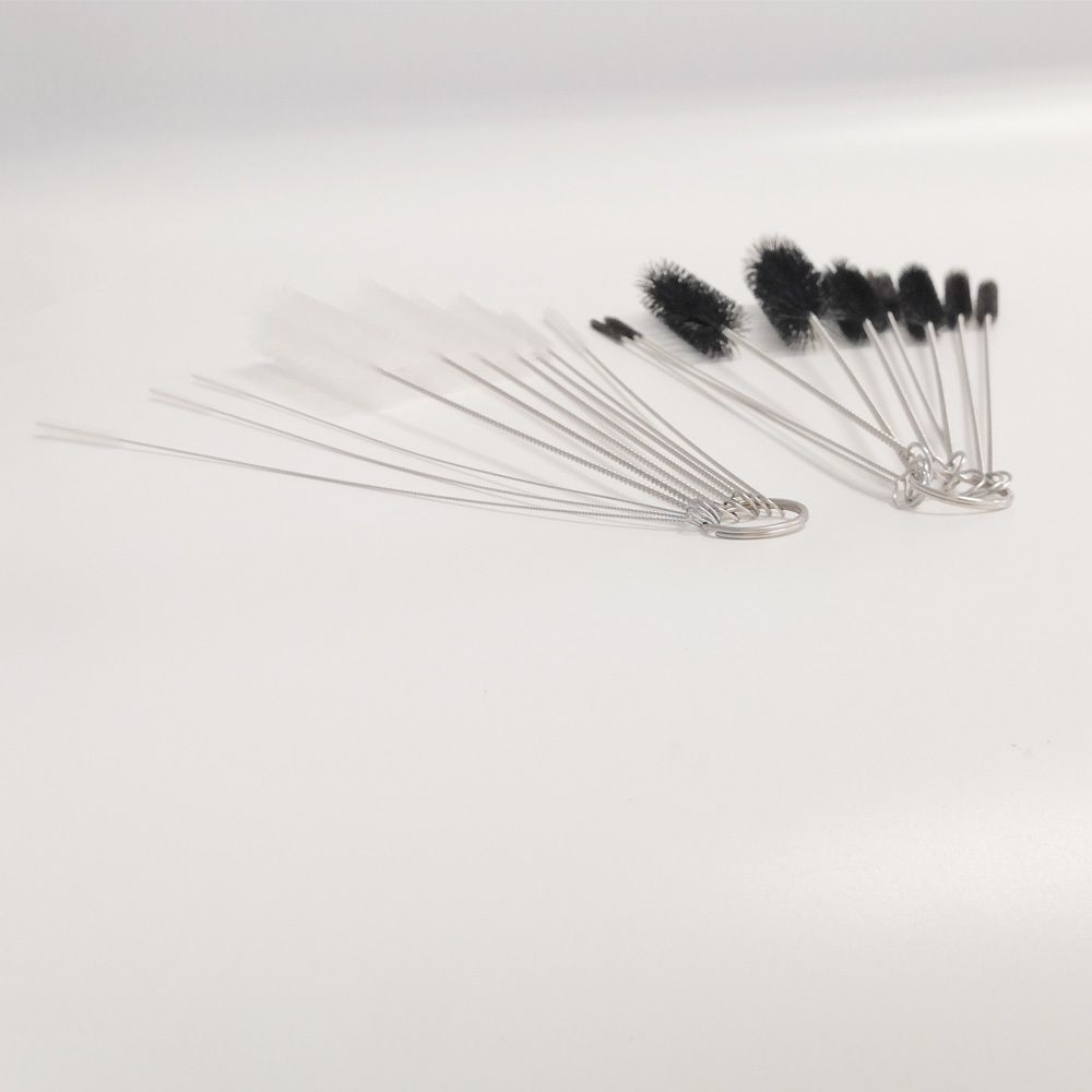 Mini pipe cleaning brushes