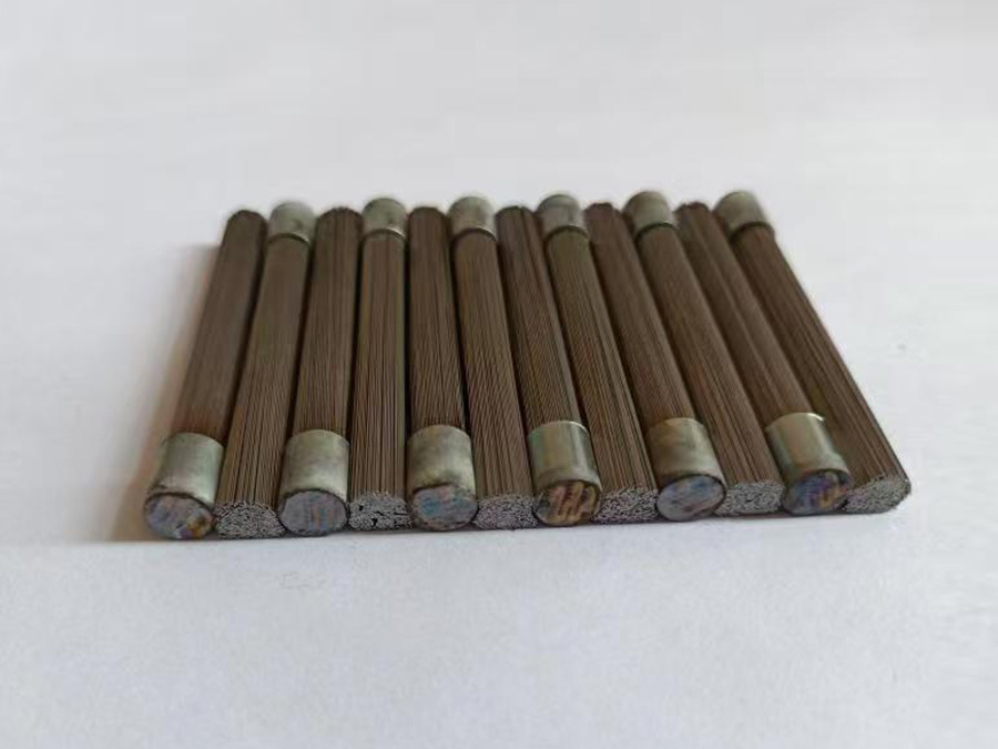 漏磁检测和清洁刷