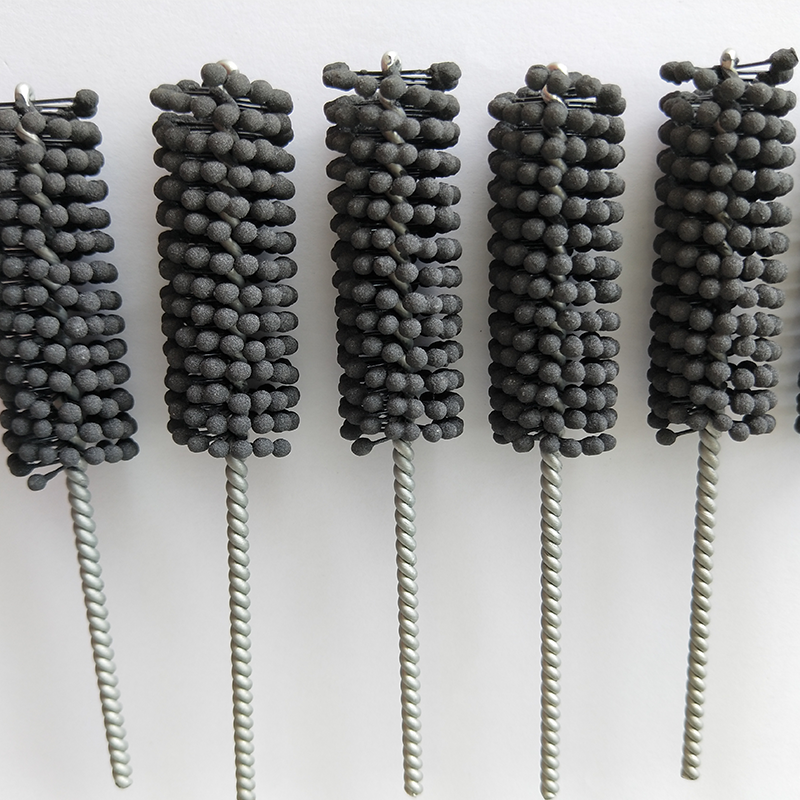 Cleaning smooth bore brush