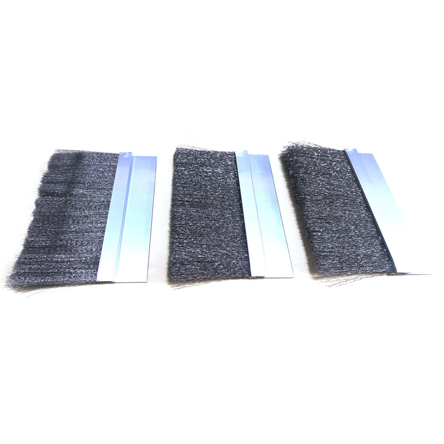 Roof cleaning wire brush
