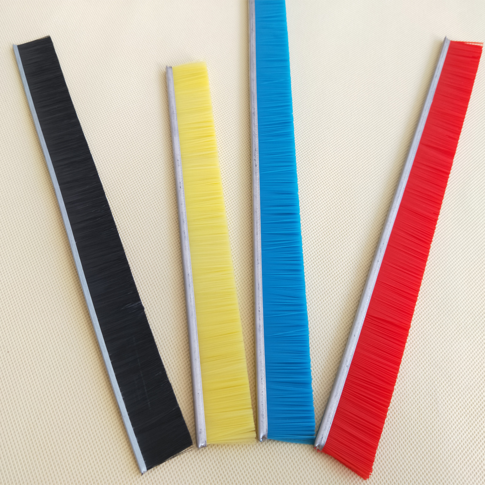 muti-color strip brush