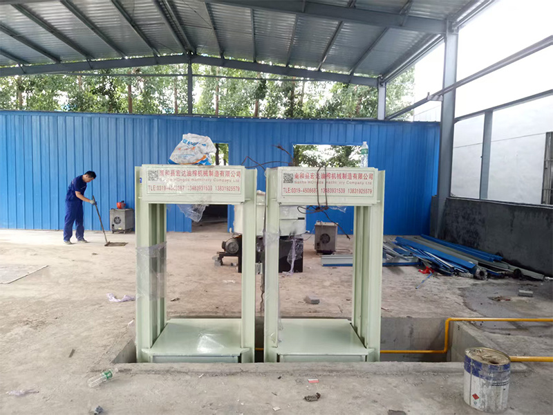 Hydraulic regeneration equipment