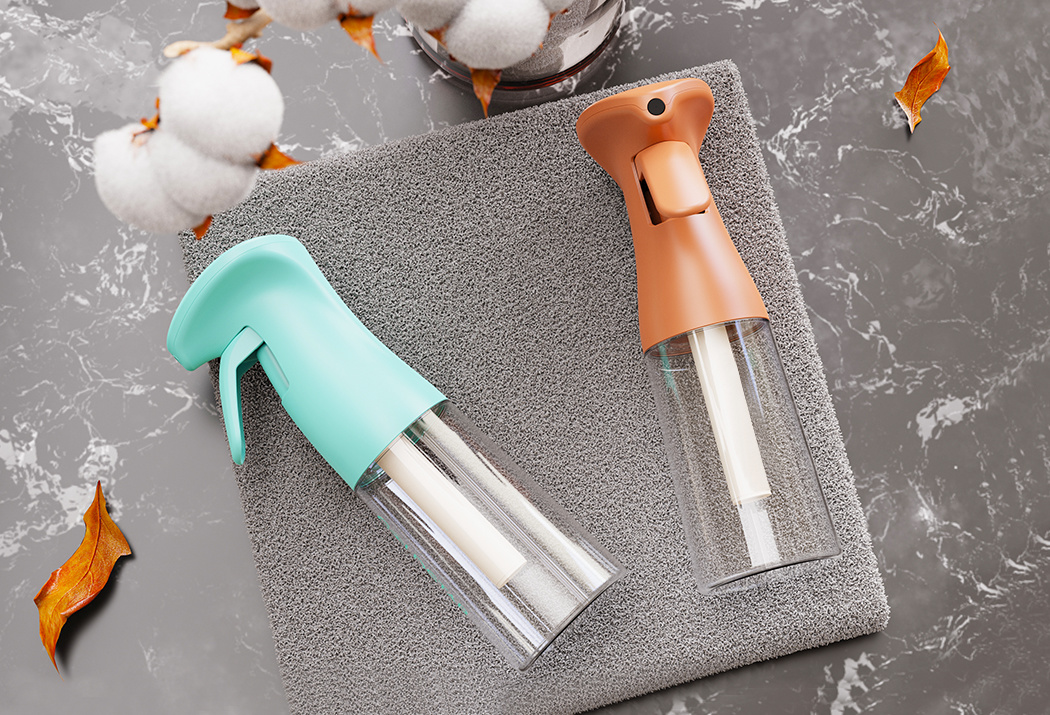 Color transparent spray bottle