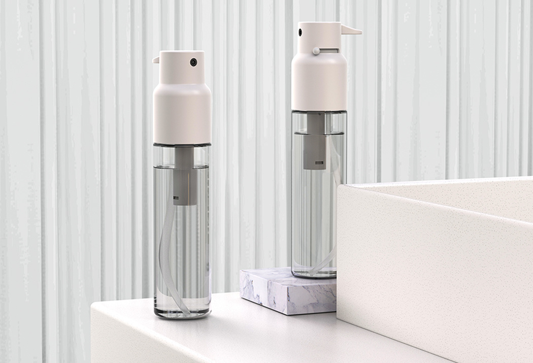 Glass spray bottle