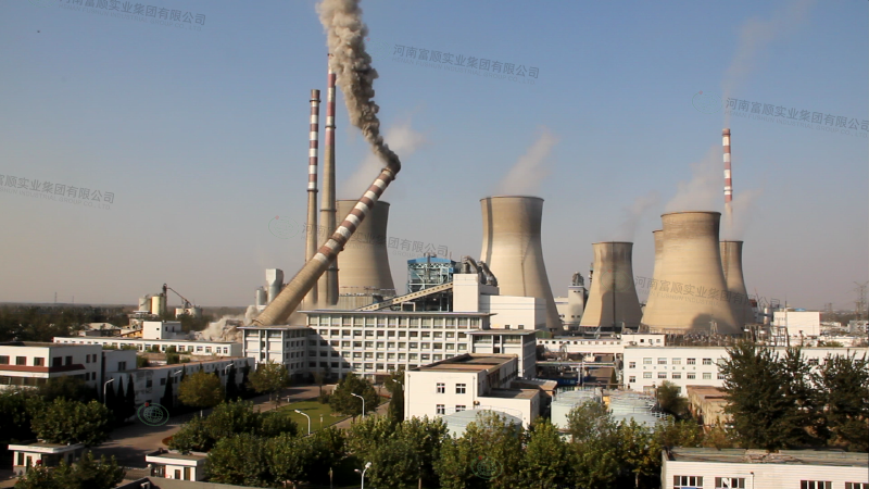 華能聊城電廠兩座150米煙囪爆破