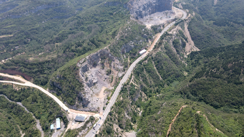 焦桐高速鞏義市北山口鎮(zhèn)白窯至老井溝段兩側(cè)廢棄礦山地質(zhì)環(huán)境治理項(xiàng)目（二期）二標(biāo)段