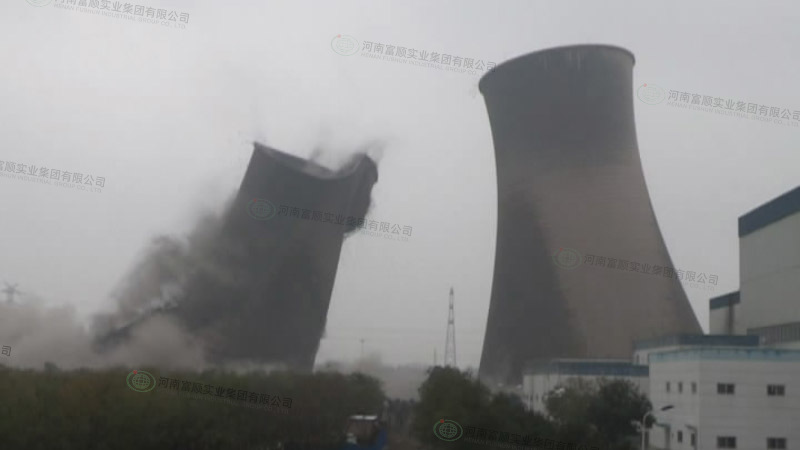 河北興泰發(fā)電有限責(zé)任公司8#、9#冷卻塔爆破工程