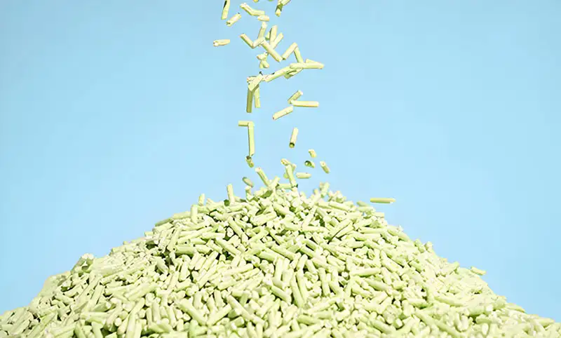 What is corn cat litter made of?  Is corn cat litter good?