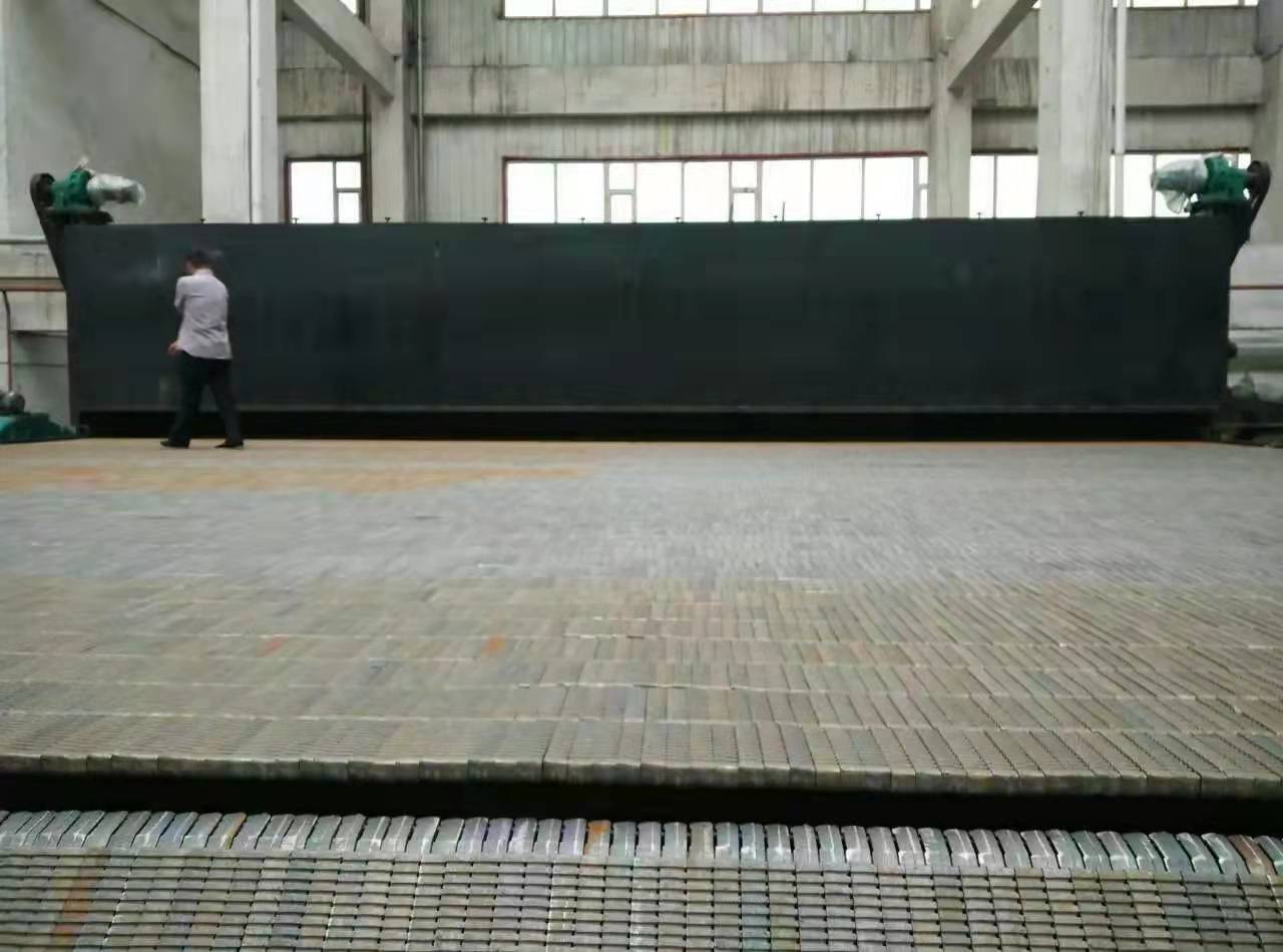 120噸橫梁式鏈條爐排施工