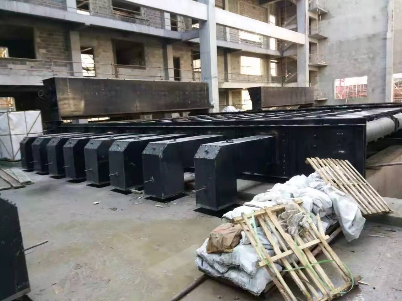 100噸橫梁爐排