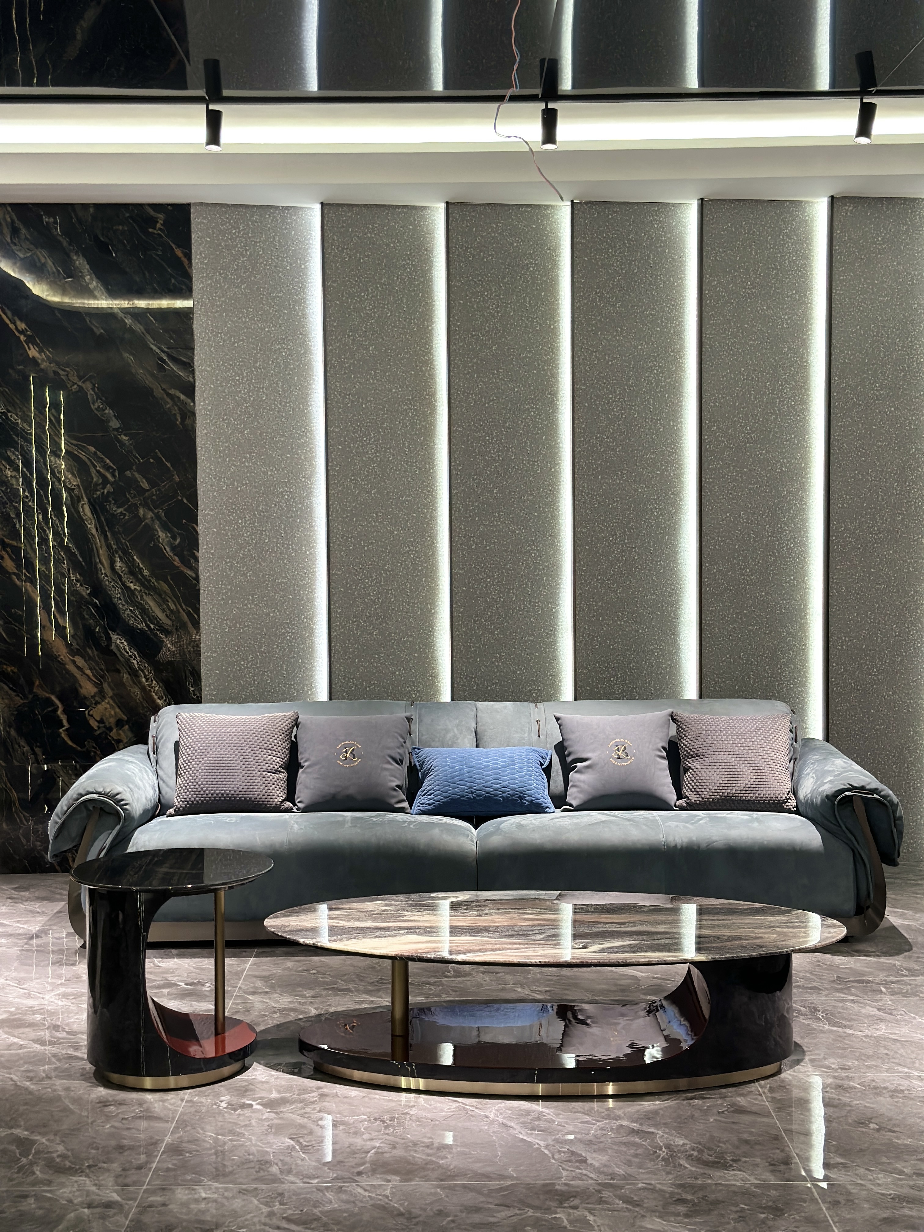 Coffee table B03