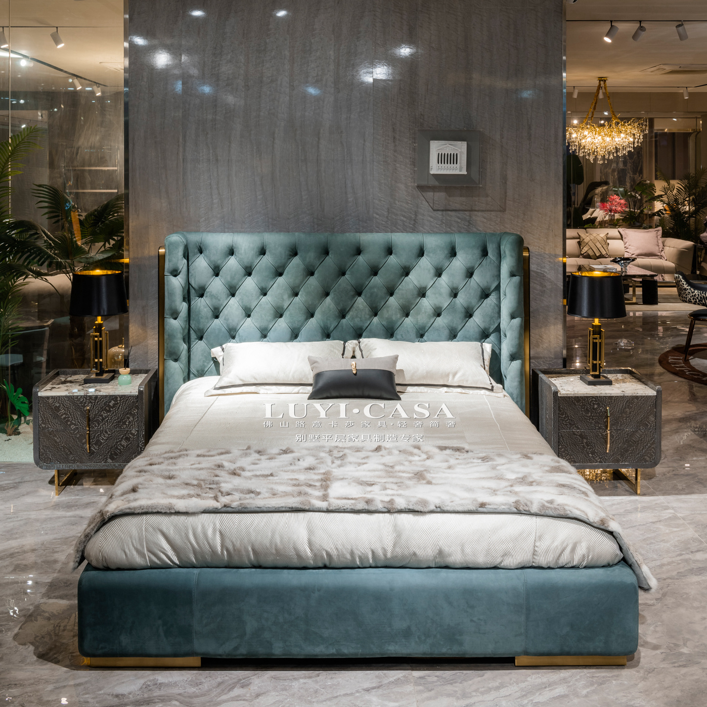 Master Bedroom Bed T1