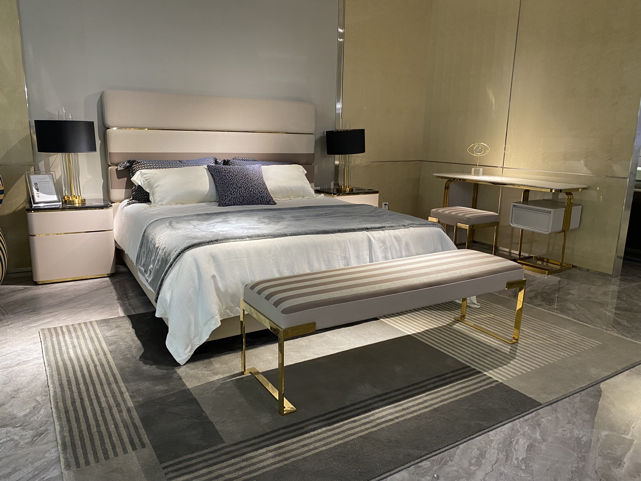 Master Bedroom Bed LY03