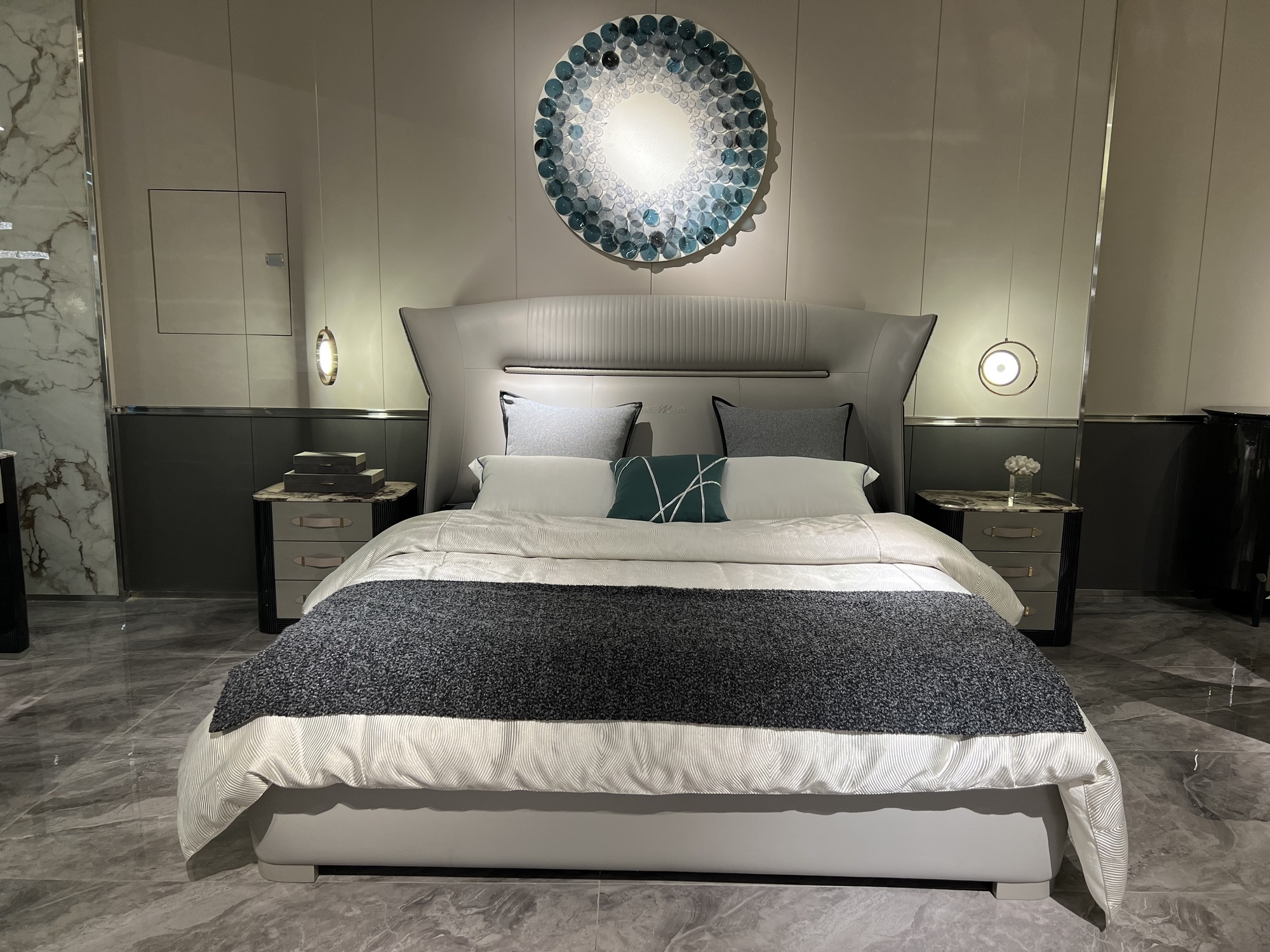 Master Bedroom Bed LY16