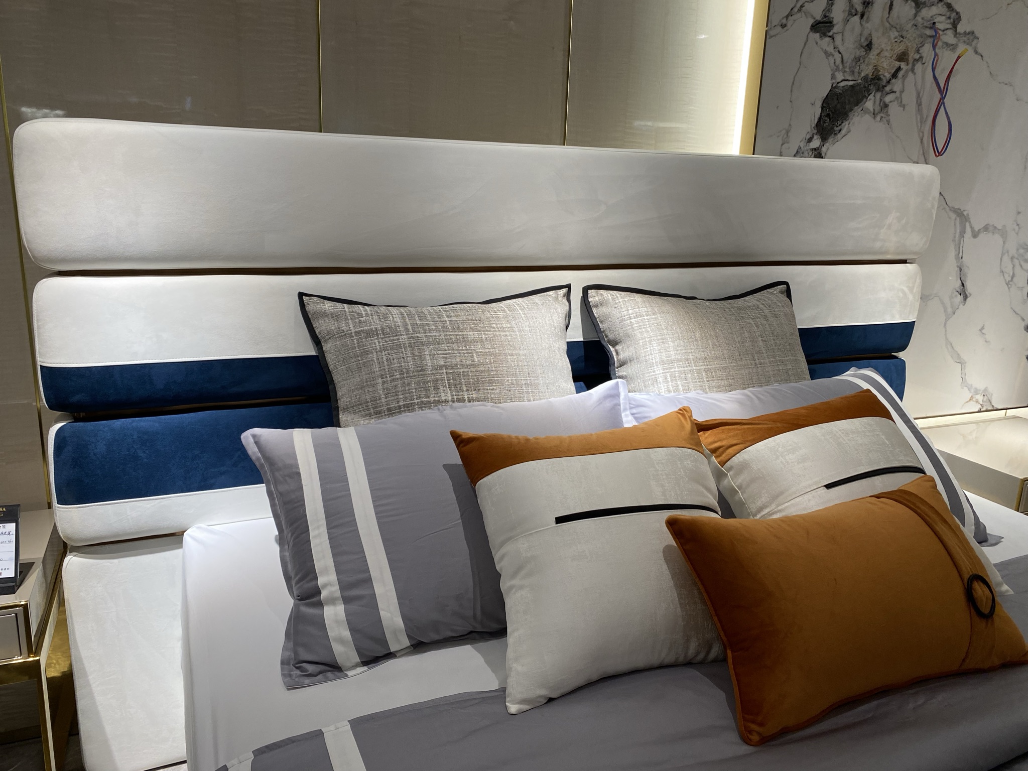 Master Bedroom Bed LY03