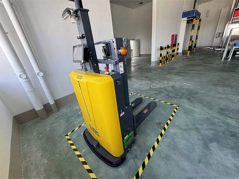 叉車AGV 叉車AGV
