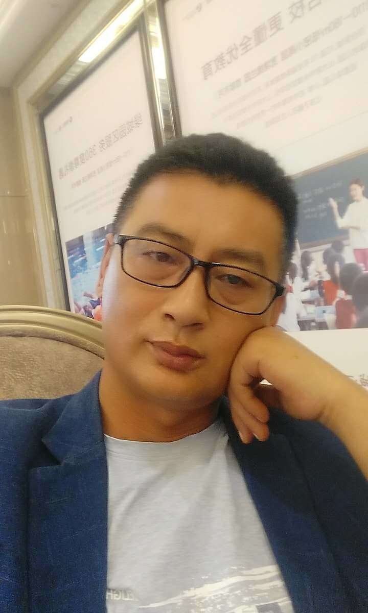 张彬
