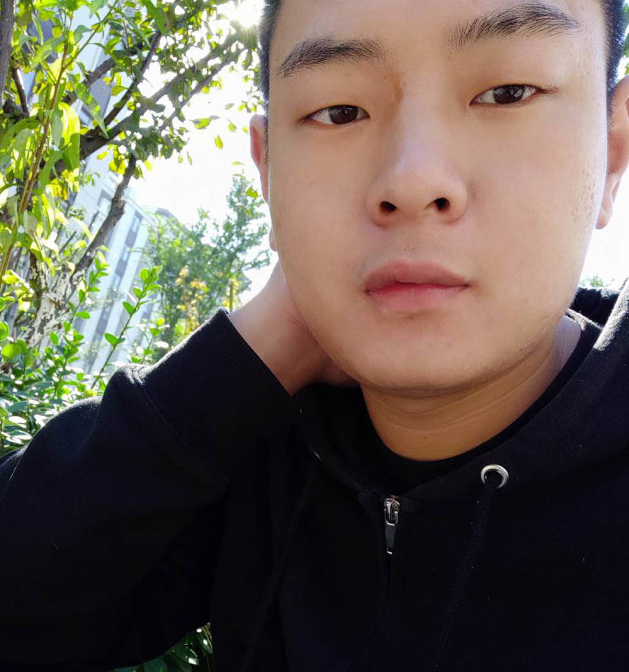 闫杰