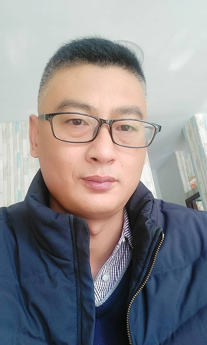 张彬